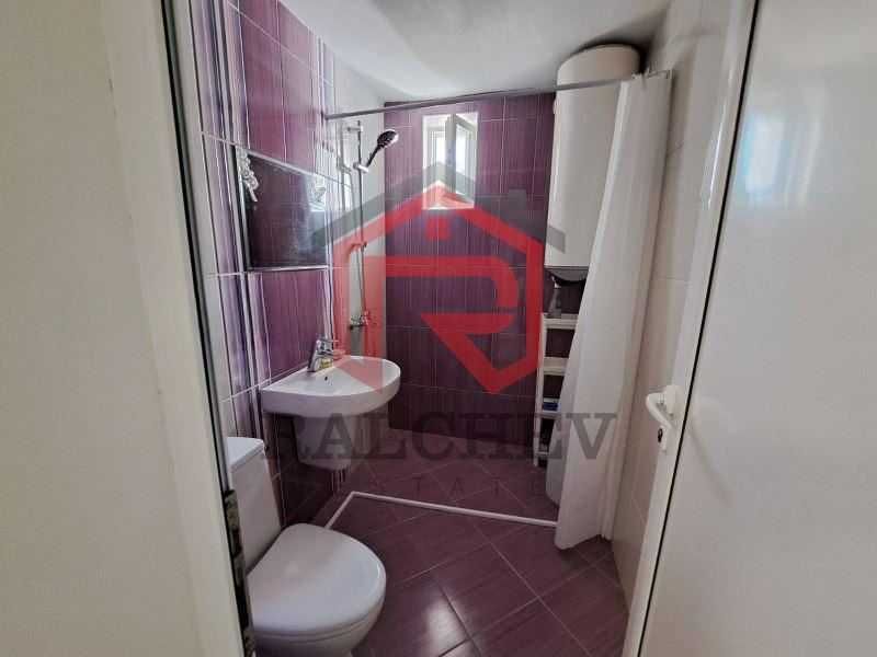 Дава се под наем Тристаен апартамент в Варна, Чайка - 77 кв.м за 561 € - Снимка #7