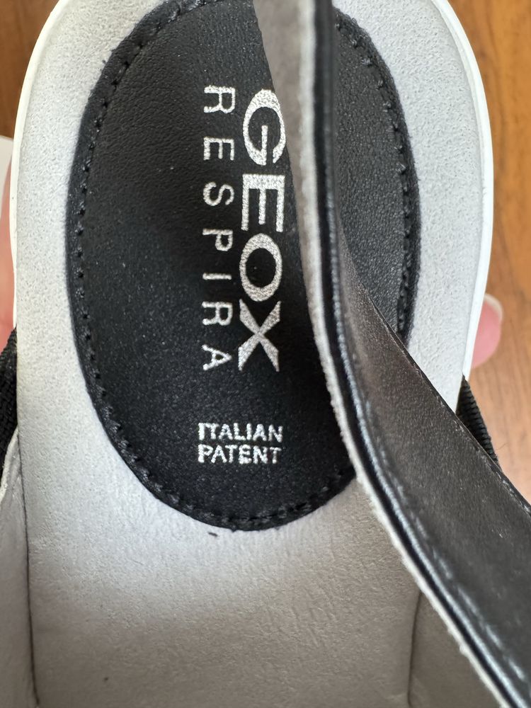 Дамски сандали Geox