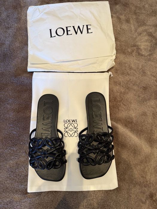 Papuci Loewe Petal Anagram noi