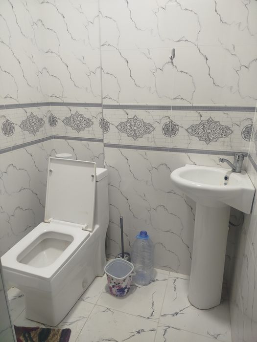 Ijaraga kvartira beriladi Vagzal karavan orqasida 1 xona 2 etaj