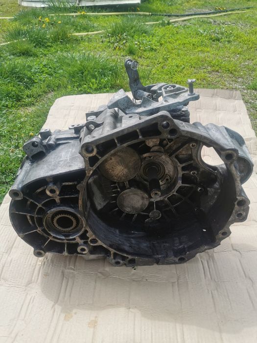 Cutie viteze Passat B6 4x4 JLR