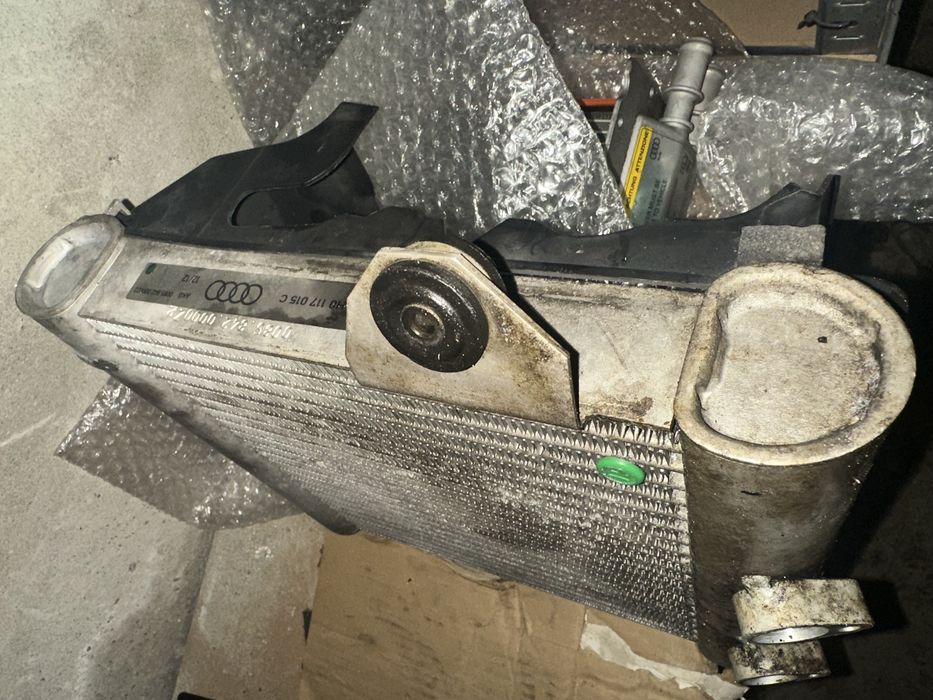 Audi А8 S8 4.0 tfsi D4 4H вмукател колектор маслен радиатор воден