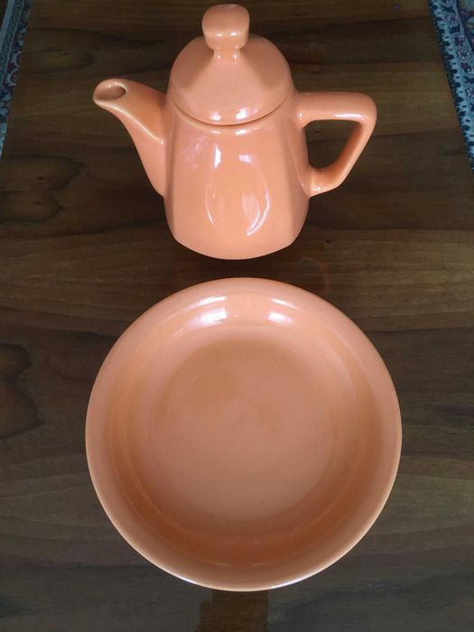 Vesela din cristal si portelan.