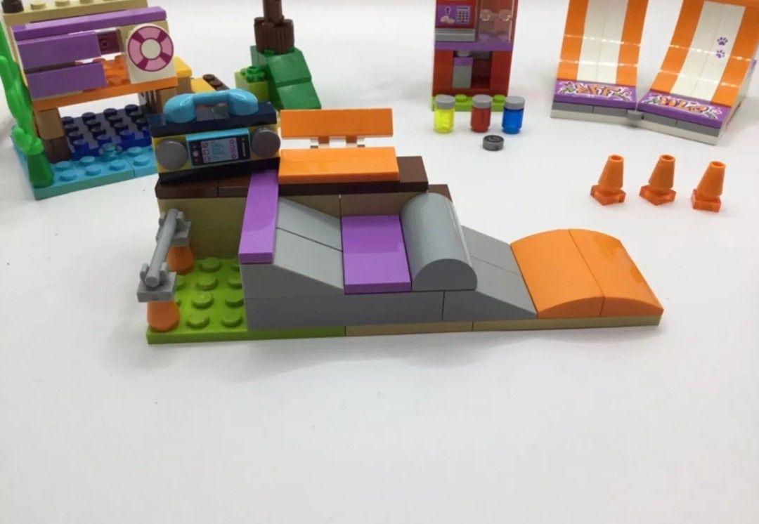 Lego Friends Heartlake Skate Park 41099