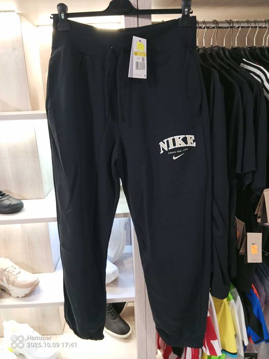 NIKE  FB9959-010
