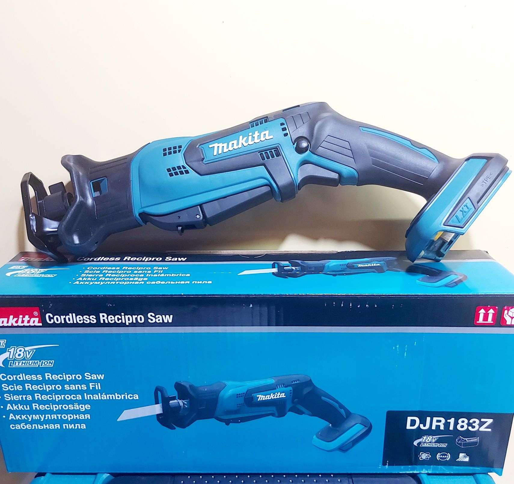 Промоция.Нов саблен трион Makita DJR183