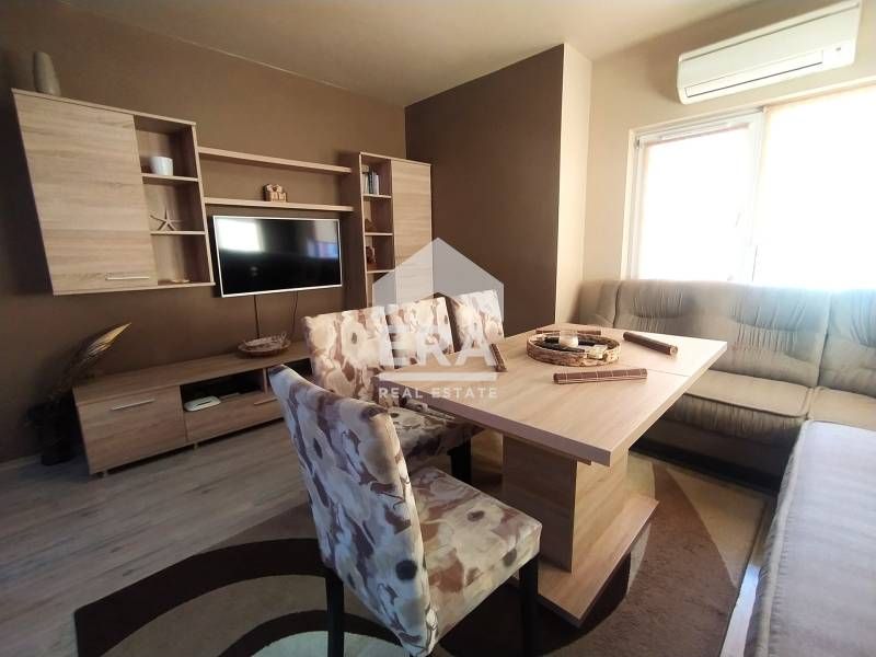 Дава се под наем Двустаен апартамент в Варна, Операта - 60 кв.м за 614 € - Снимка #1