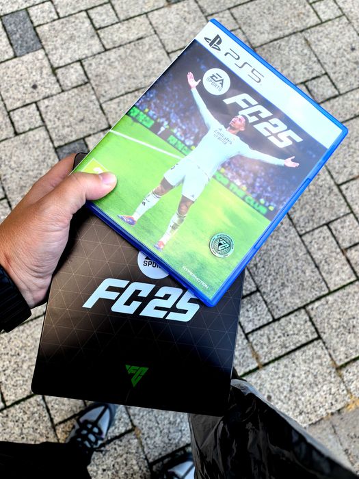Fifa 25 PS25 с метална кутия