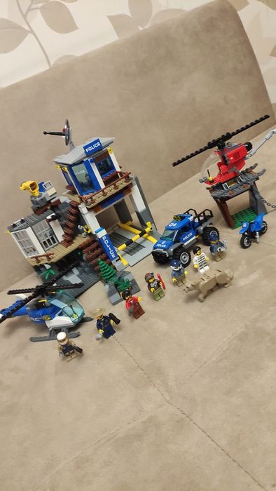 LEGO City 60174 - Полицейско управление в планината