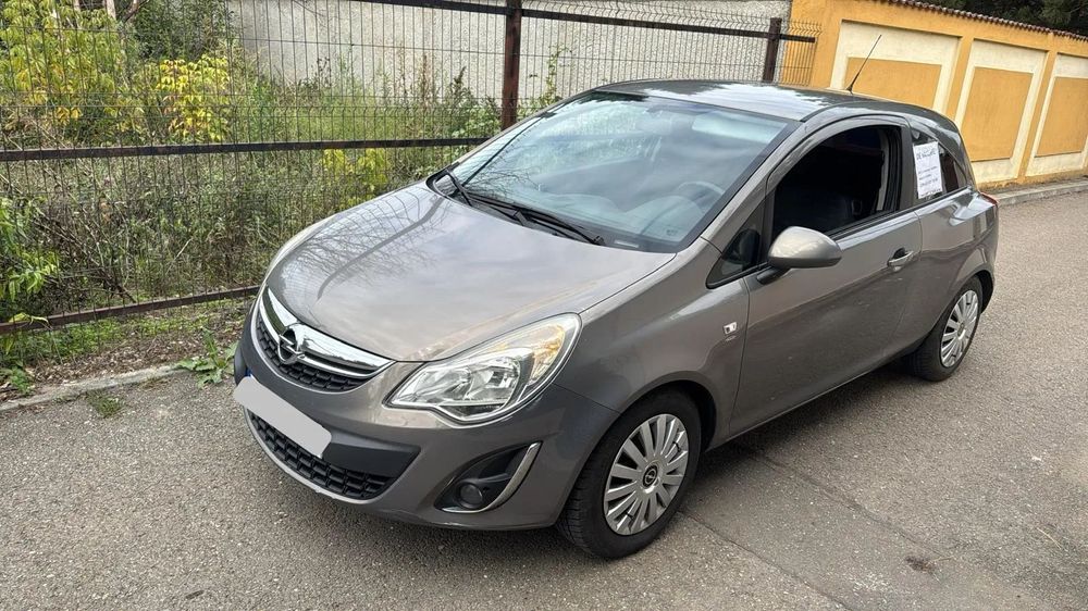 Opel Corsa 178000km, revizii la fiecare 10000km