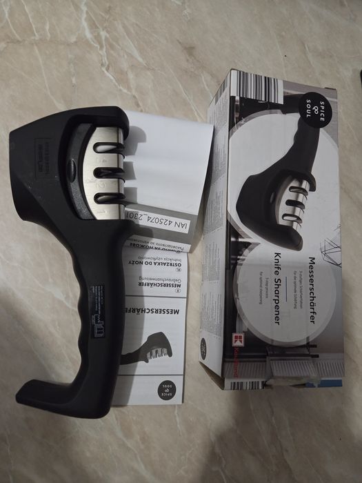 Ascutitor cutite nou