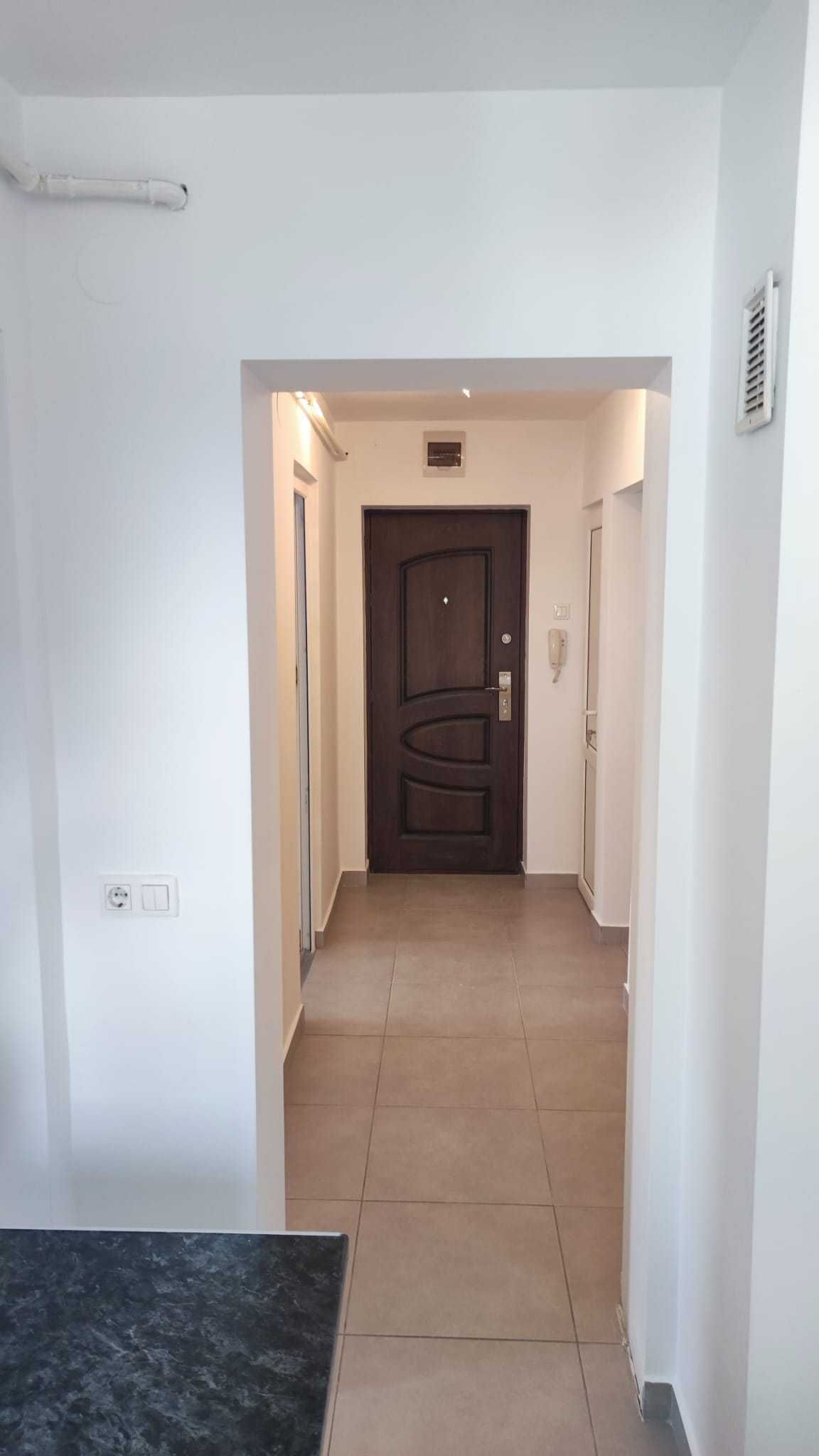 Vând apartament cu 2 camere