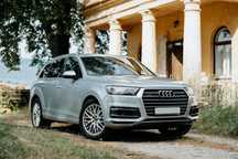 Audi Q7 TVA deductibil. Stare perfectă, înmatriculată în România, pe firmă.