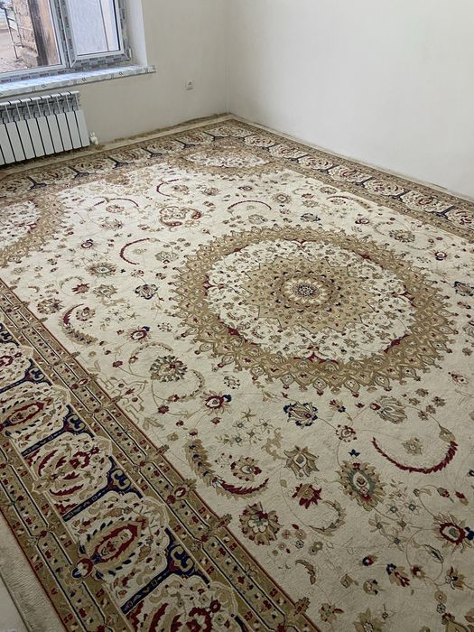 Продам шелковый ковер