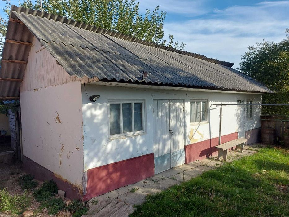 Casa [139mp] + Teren (2190mp) - Voinesti, jud. Iasi [centru]