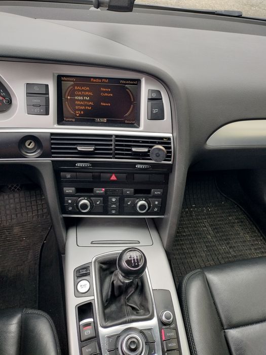 Se vinde Audi A6 C6, an 2009 , motor 2.0 , motorina