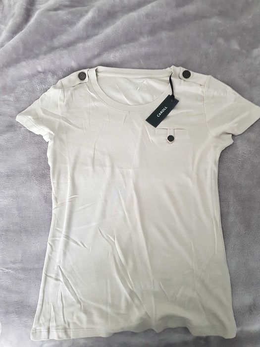 Vând  haine  pentru femei