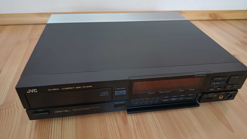 Muzica High-end JVC XL-V1100 cd player ultra rar ,10kg full aluminiu.