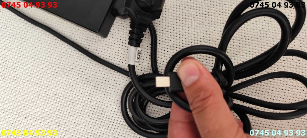 alimentator incarcator ASUS TUF rog 20V 12A 240w ADP-240EB B