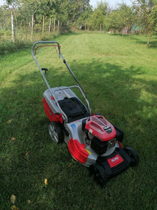 Masina de tuns cu tractiune  AL-KO - Briggs&Stratton