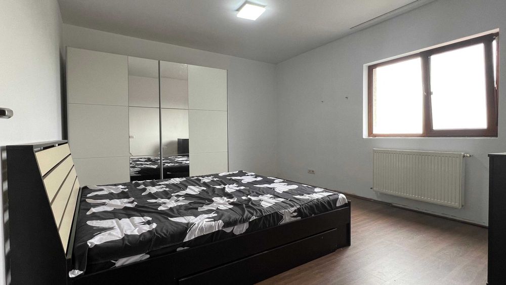 De vanzare apartament 3 camere Voluntari