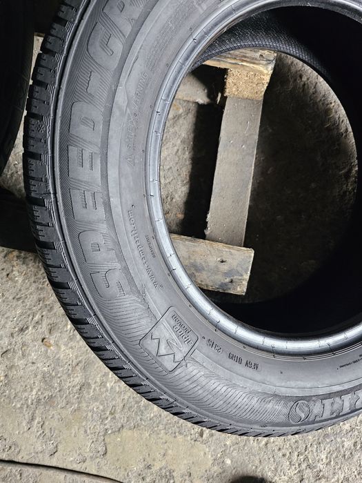 2 anvelope iarna 215 65 16 Semperit 6mm