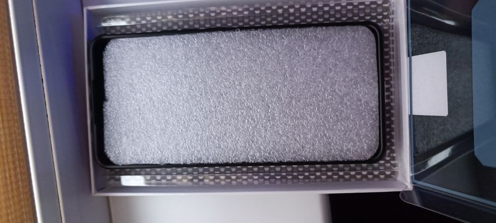 Vând   husa XAOMI 13 Pro 70 lei