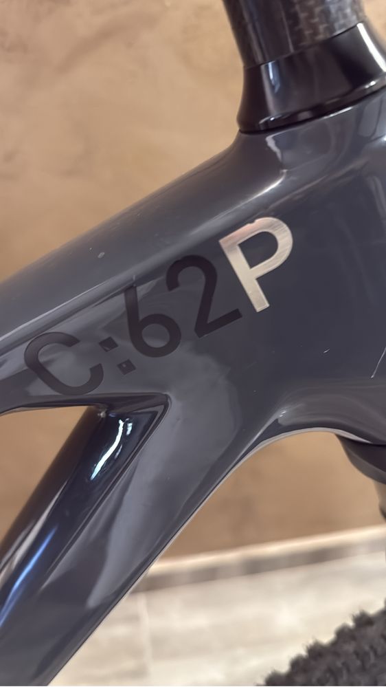 Bicicleta cube 29 C62 P