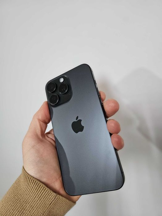 iPhone 15 Pro Max, 256 gb, neverlcok, 95% bateria.
