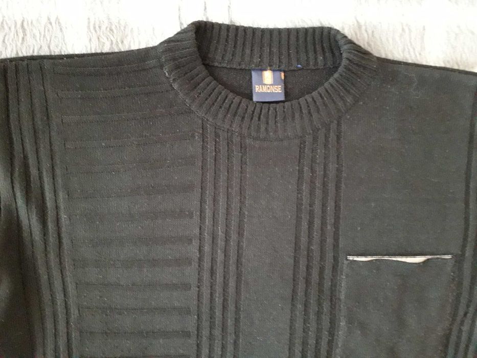 Мъжки черен пуловер /блуза/ с джоб голям размер 2XL, 3XL