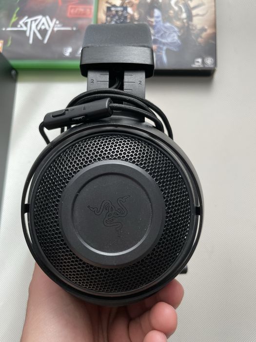 Xbox Series X cu 2 joystickuri - colectie jocuri si bonus