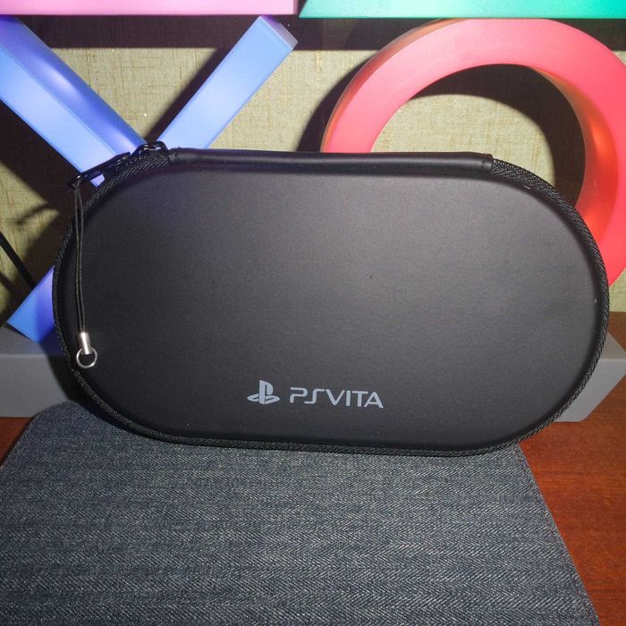 Чехол на PS Vita от HORI