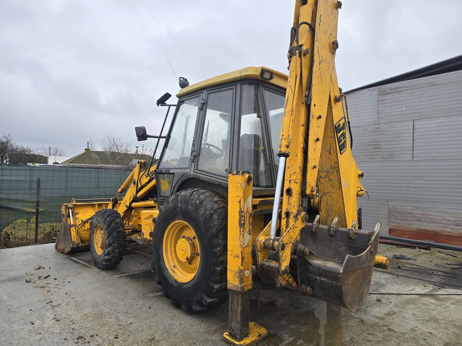 Buldoexcavator JCB 3 cx 4 cupe