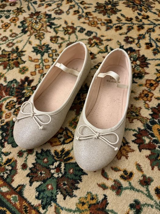 Продам балетки для девочки
