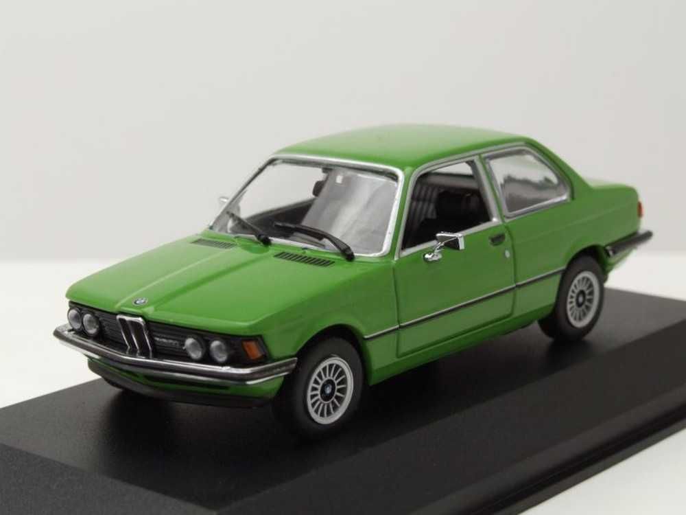 Macheta BMW 323i E21 Maxichamps 1:43