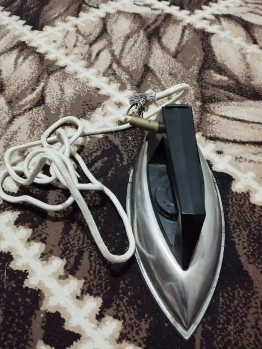 Утюг советский рабочий