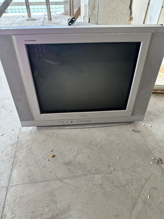 Продам телевизор и гаовую плиту