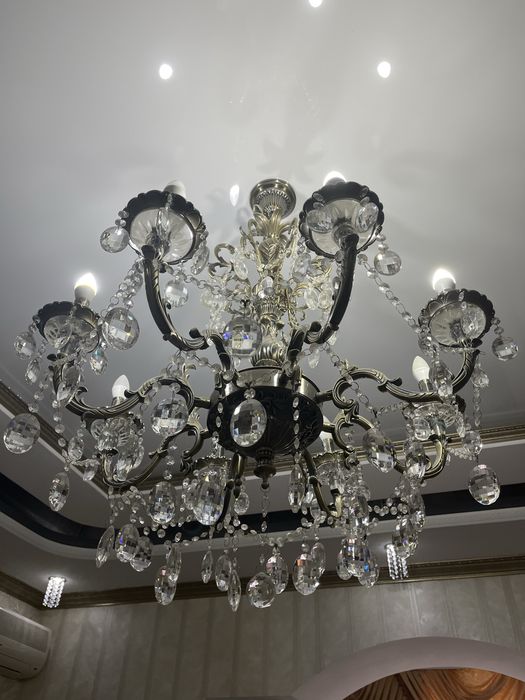 Продам люстру в хорошем состоянии