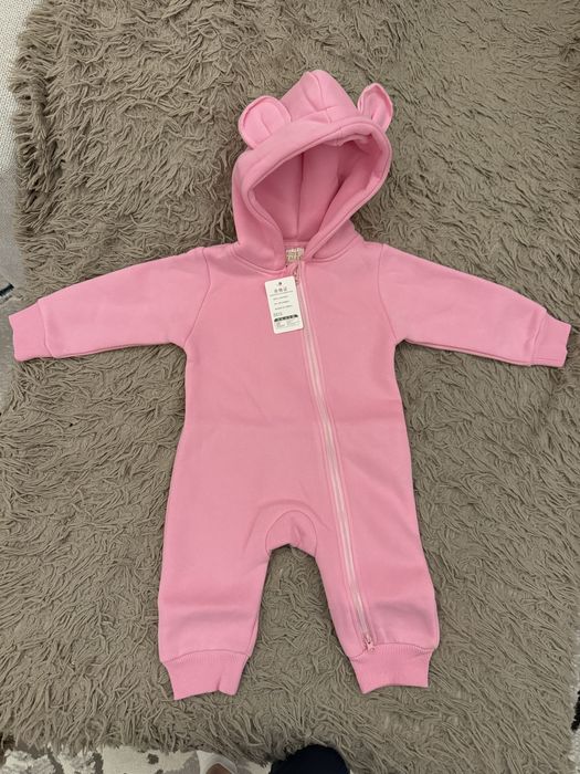 Детский комбинезон  на девочку