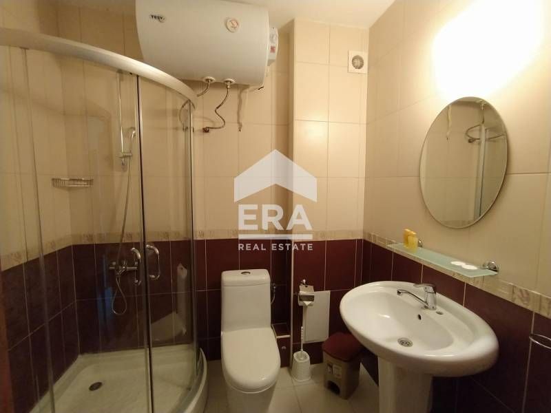 Продава се Двустаен апартамент в к.к. Св.Св. Константин и Елена - 83 кв.м за 2025 €/кв.м - Снимка #8