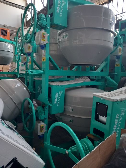 Vând betoniere imer