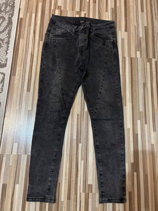 Дамски дънки S размер