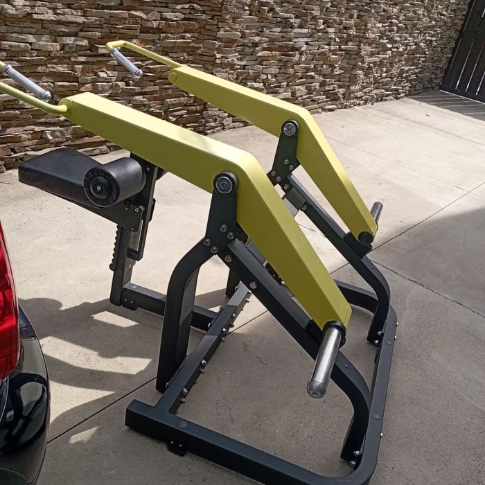 Професионална машина за гърди и трицепс