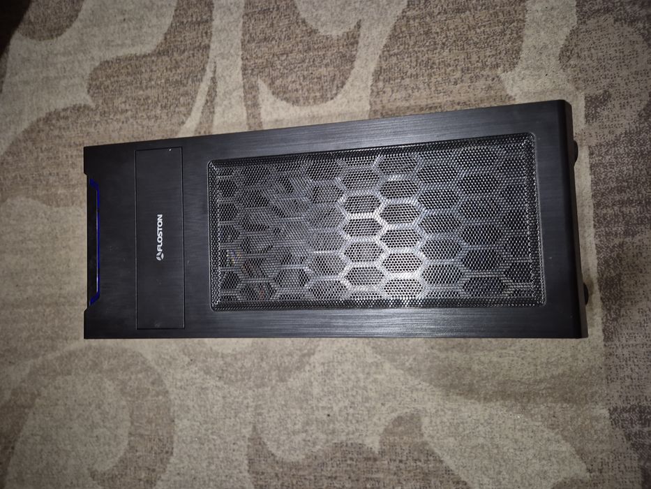 Vand carcasă PC Floston