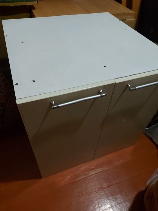 Подвесная полка на кухню