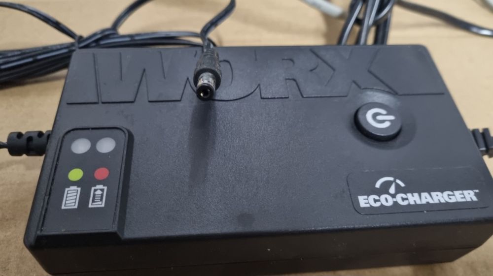 Alimentator / Incarcator WORX WA3720