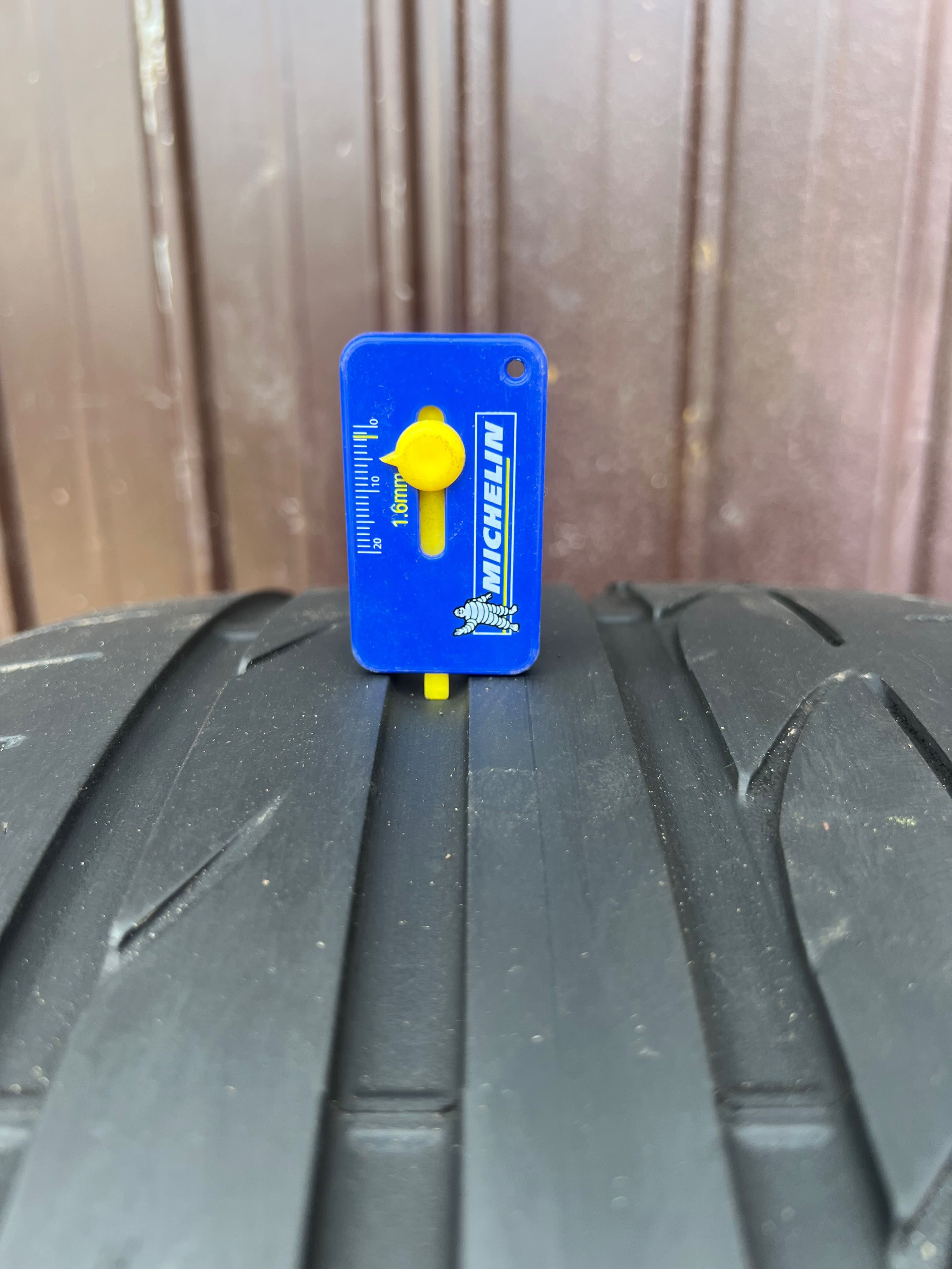 Anvelope Bridgestone Runflat 255 35 R19