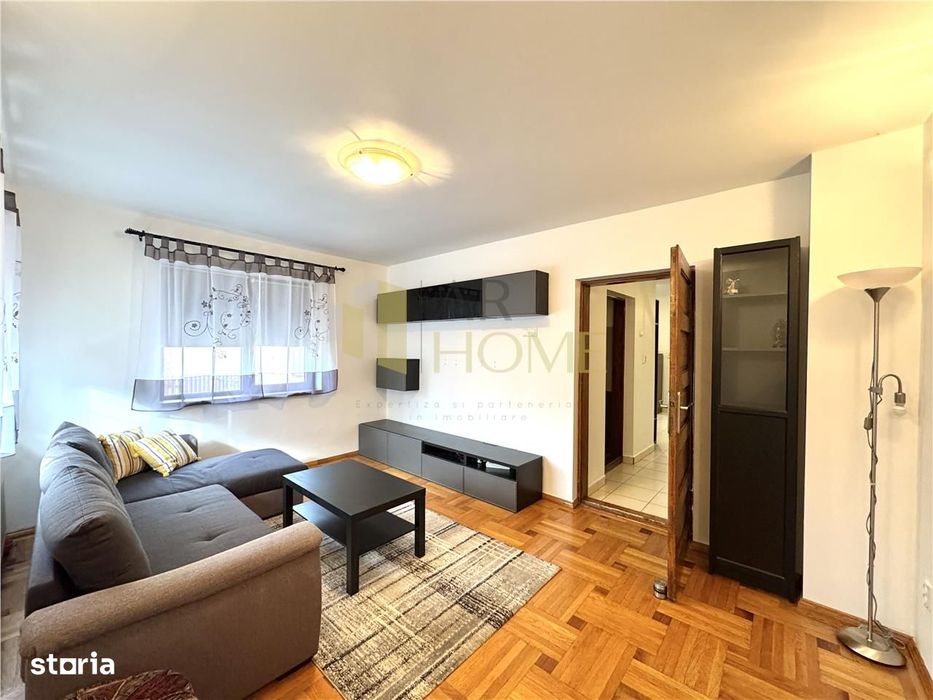 Ansamblu 2 case, 6 camere, garaj, Marasesti Ploiesti