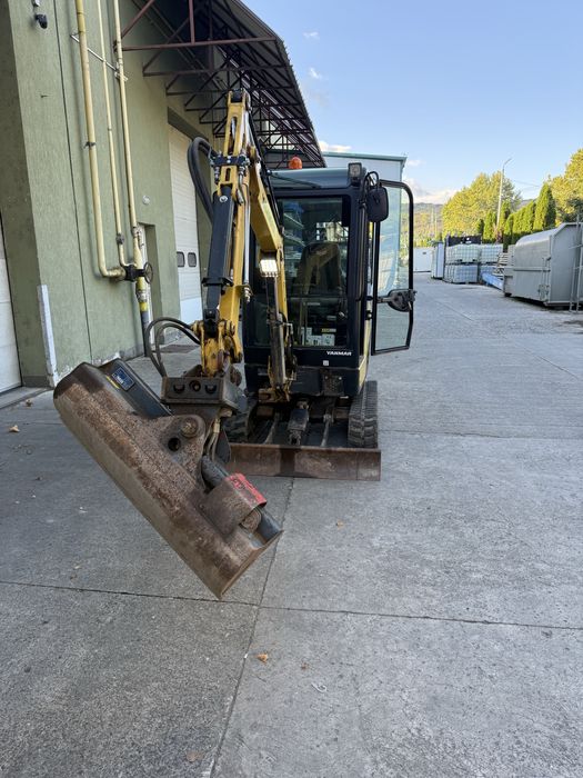 De vanzare miniexcavator Yannmar 1.9 T