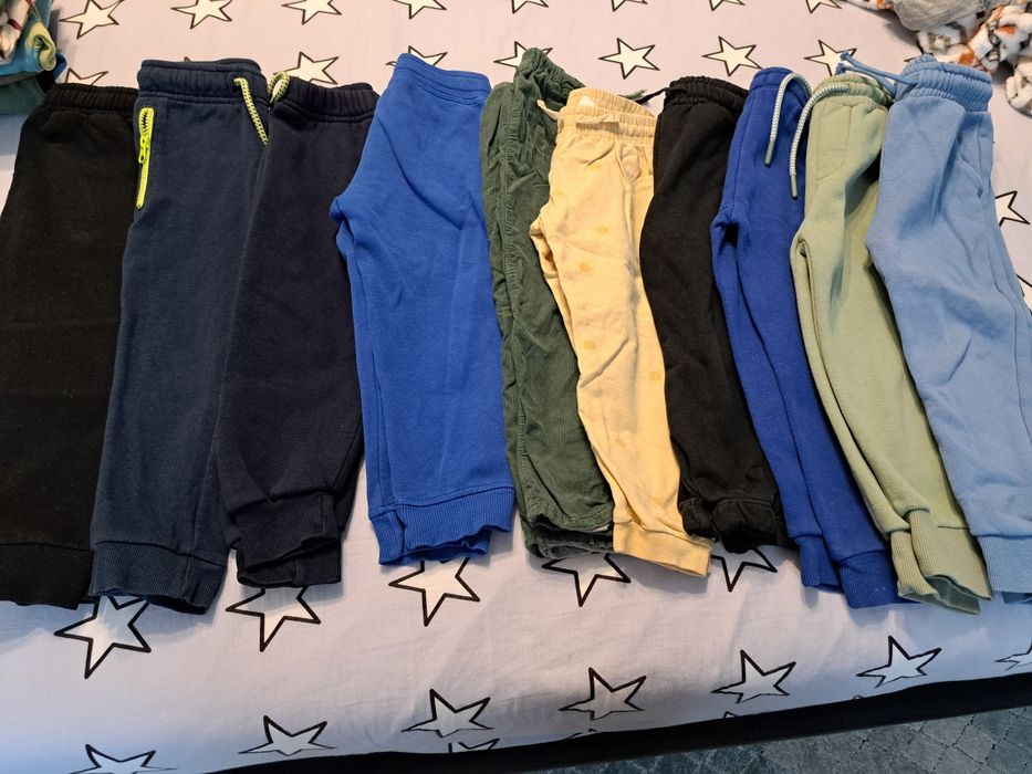 Pantaloni baiat  mărimea 98